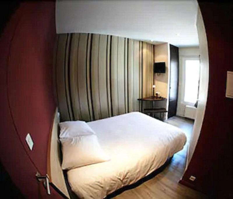 Celtic Hotel Auray Exterior photo
